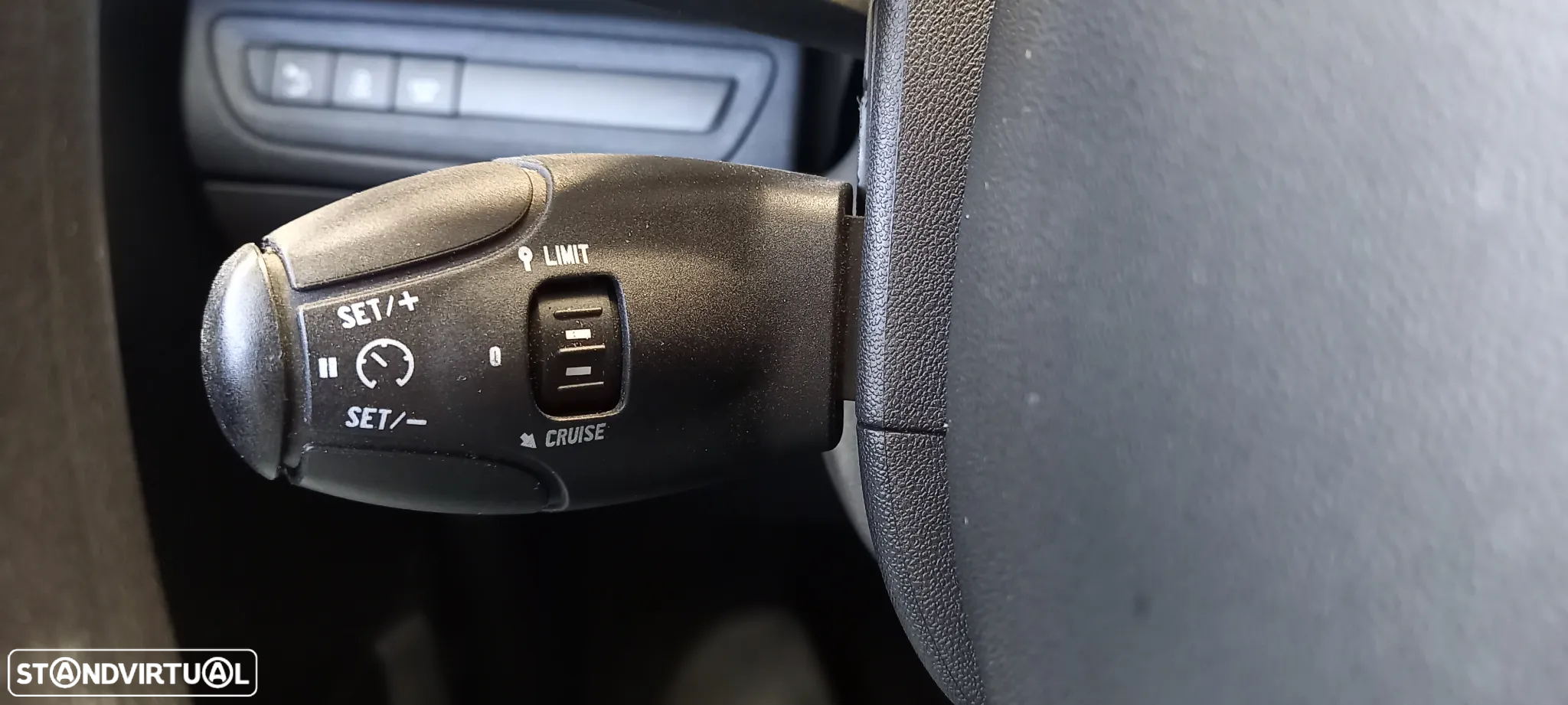 Peugeot 208 e-HDi 68 EGS5 Stop&Start Active - 10