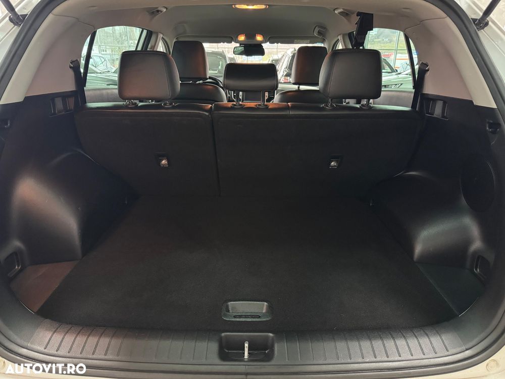 Kia Sportage 2.0 CRDI 4WD Automatik Dream-Team Edition - 14