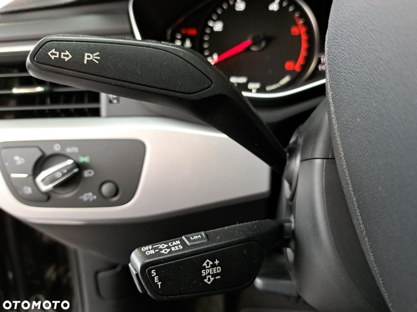 Audi A4 2.0 TDI S tronic - 29
