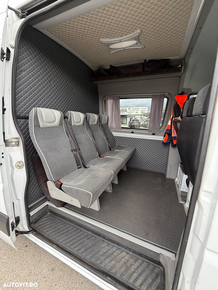 Mercedes-Benz Sprinter 6+1 locuri - 23