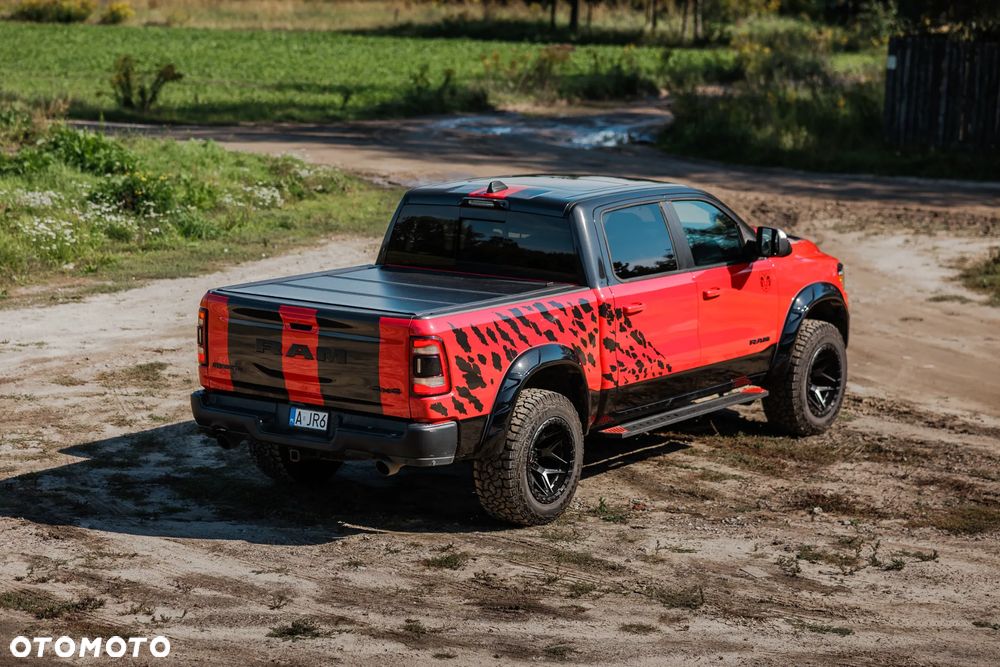 Dodge RAM - 17