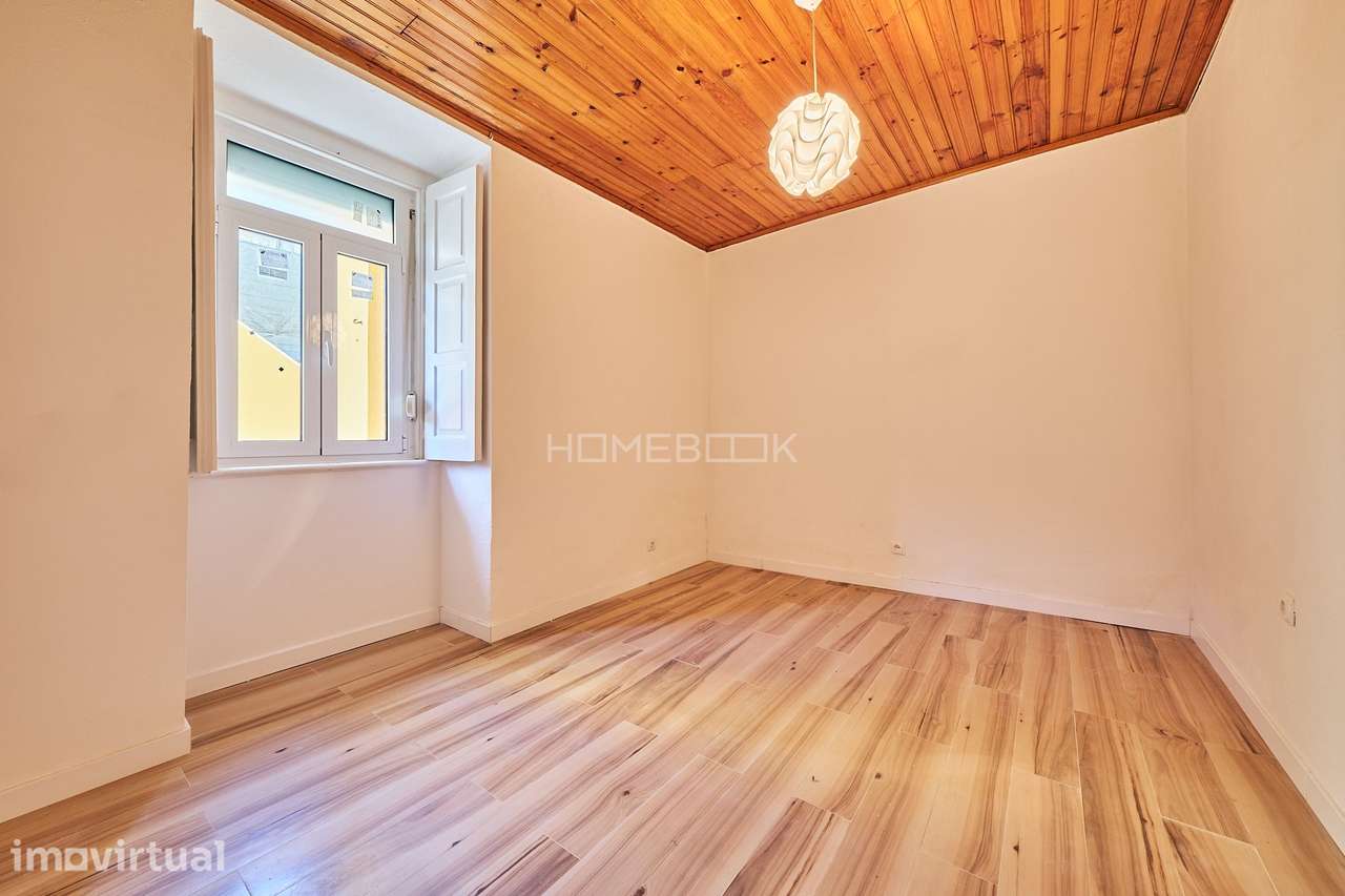 Apartamento T1 com logradouro em S. Vicente - Grande imagem: 2/19