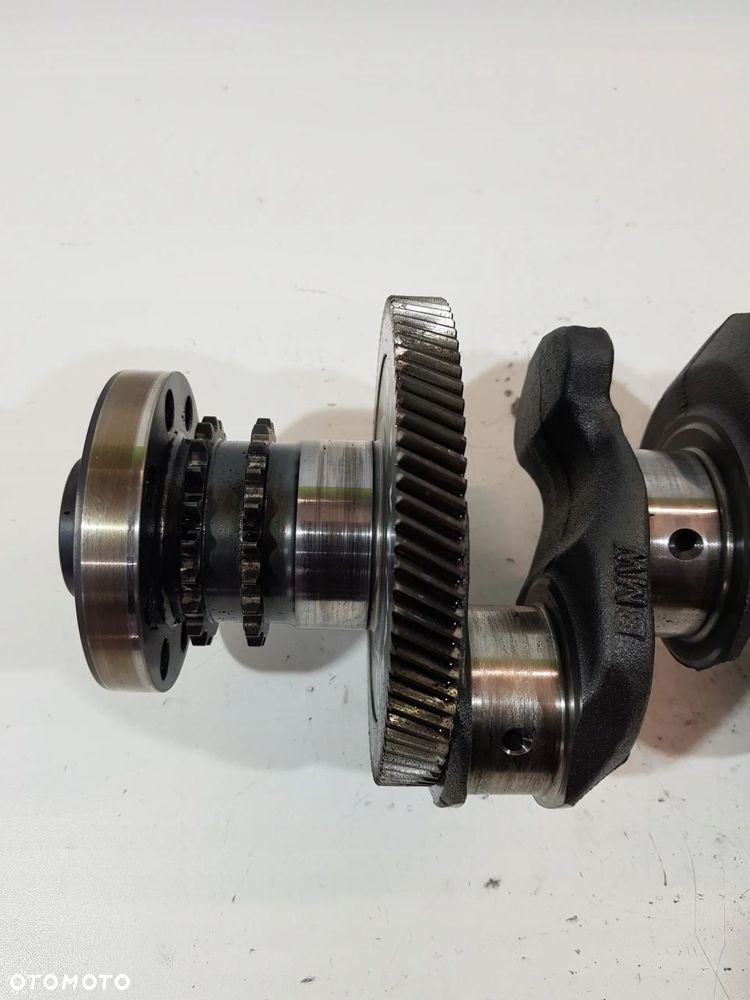 WAŁ KORBOWY BMW E90 E91 E87 E60 E83 2.0D N47D20C - 2