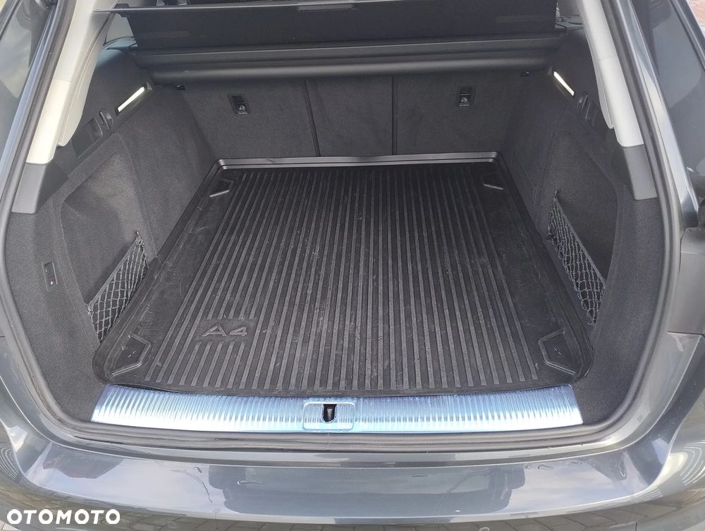 Audi A4 Avant 40 TFSI mHEV Quattro Advanced S tronic - 16
