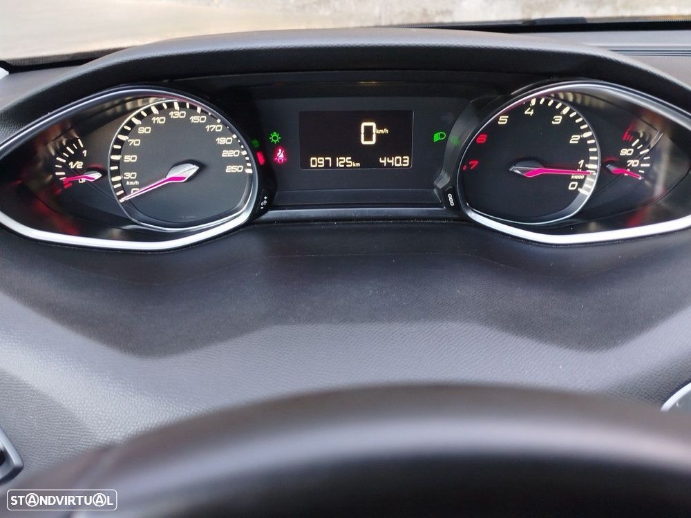 Peugeot 308 SW 1.2 PureTech Allure J17 - 7