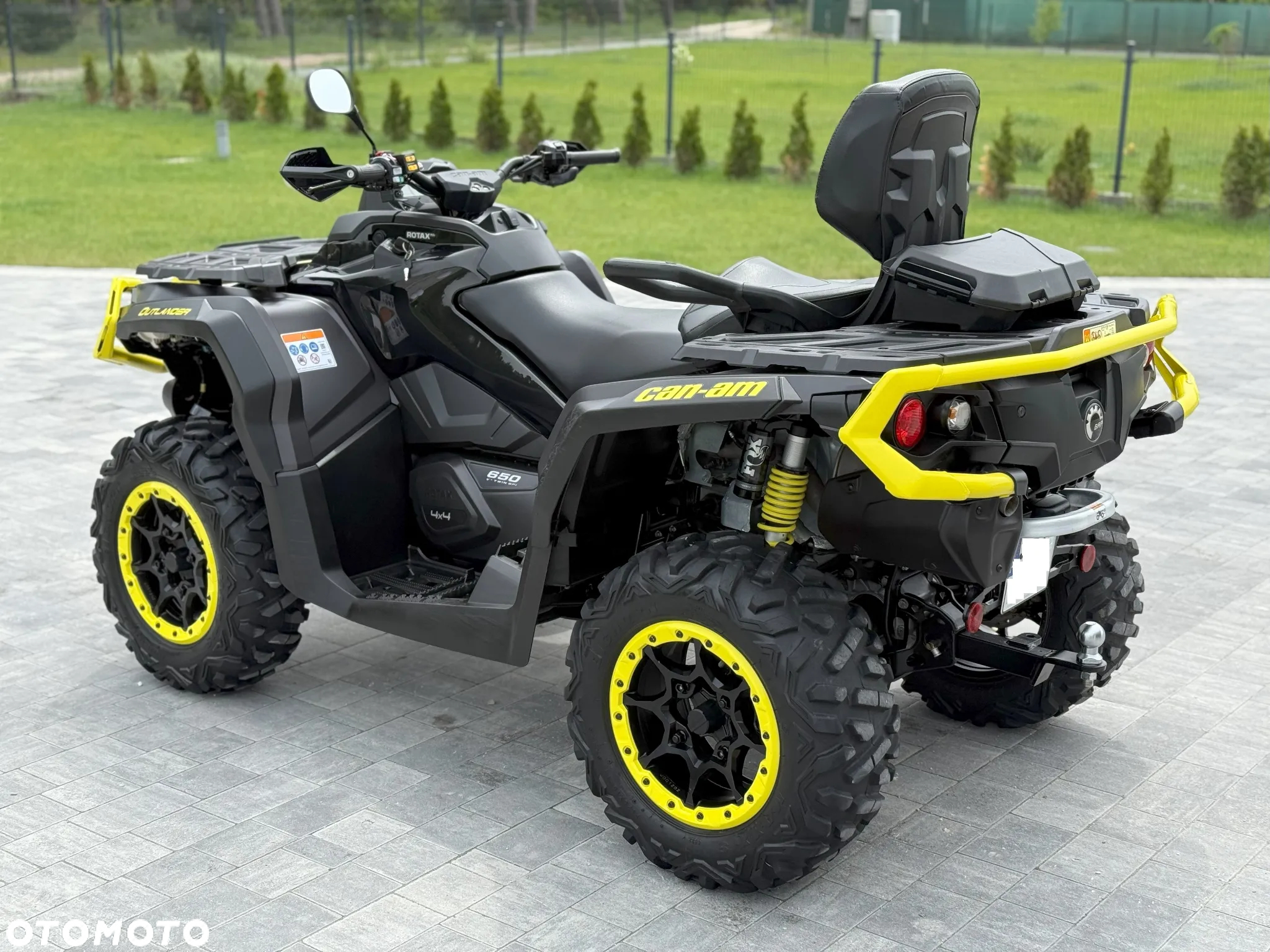 Can-Am Outlander Max