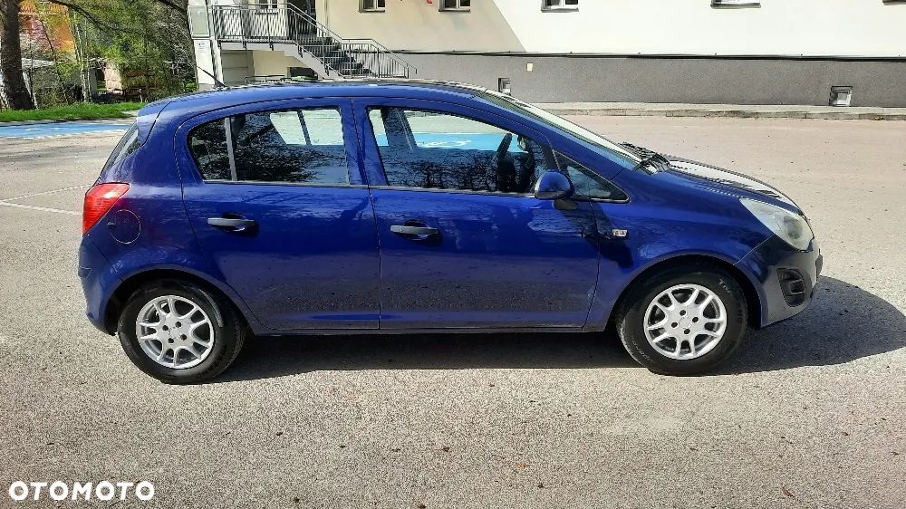 Opel Corsa 1.2 16V Essentia - 5