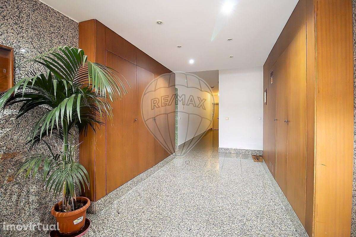 Apartamento T4 no Bairro de São Miguel, Eiras  Conforto e Excelente... - Grande imagem: 4/15
