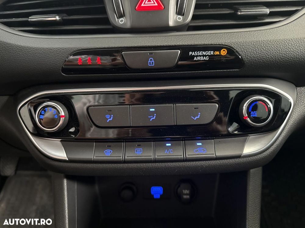 Hyundai i30 - 18