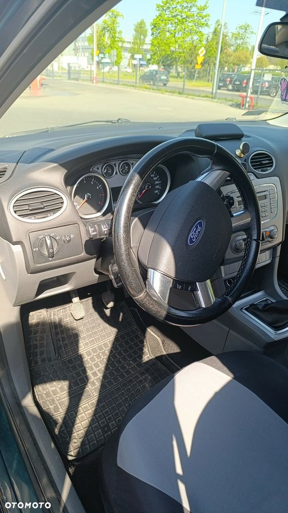 Ford Focus 1.6 Comfort - 12