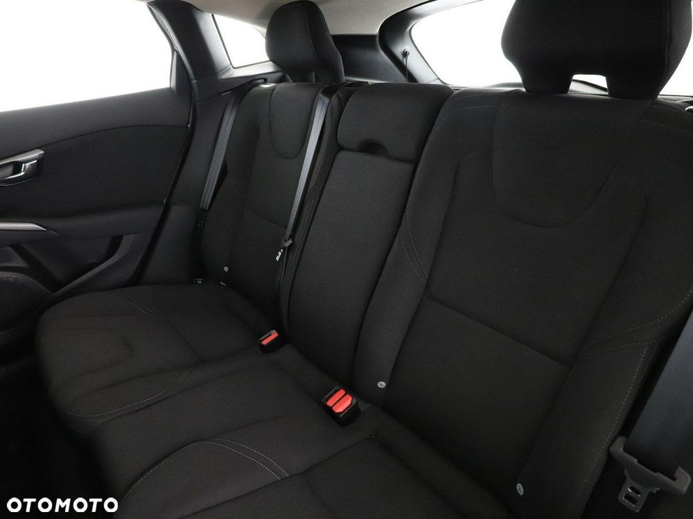 Volvo V40 Cross Country D2 - 17