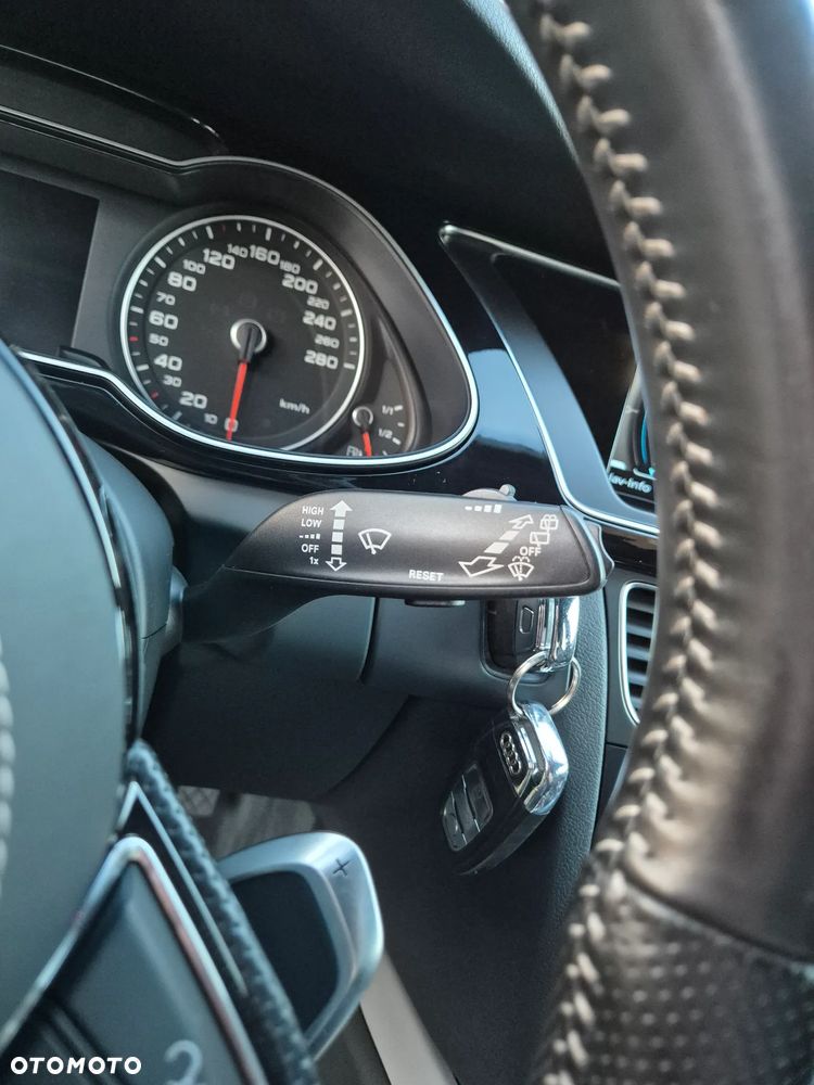 Audi A4 Avant 2.0 TDI DPF clean diesel multitronic S line Sportpaket - 29