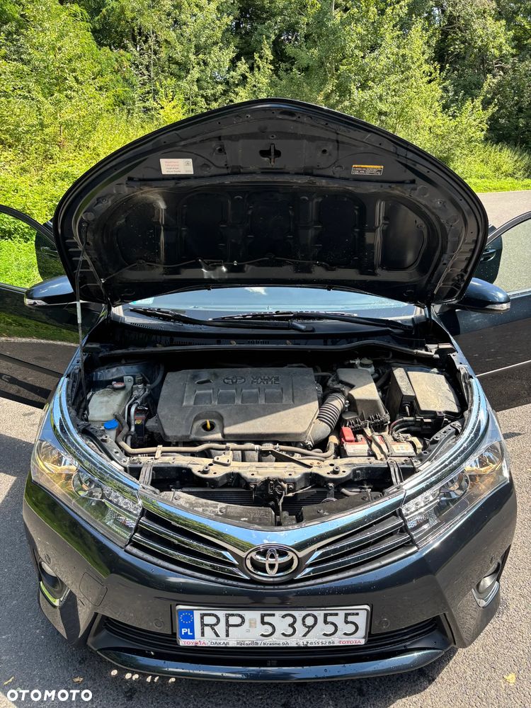 Toyota Corolla 1.6 Premium + - 17