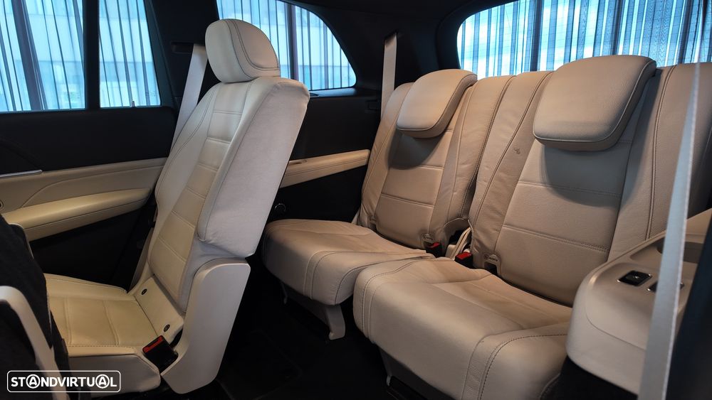 Mercedes-Benz GLS 400 d 4Matic - 30