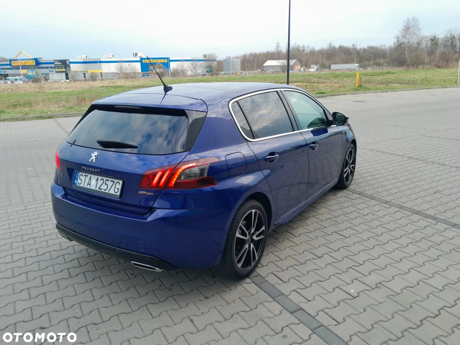 Peugeot 308 - 8