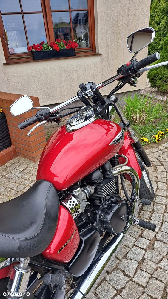 Triumph Speedmaster - 12