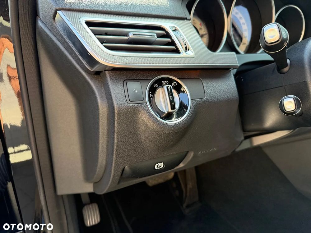 Mercedes-Benz Klasa E 220 BlueTEC 9G-TRONIC Avantgarde - 18