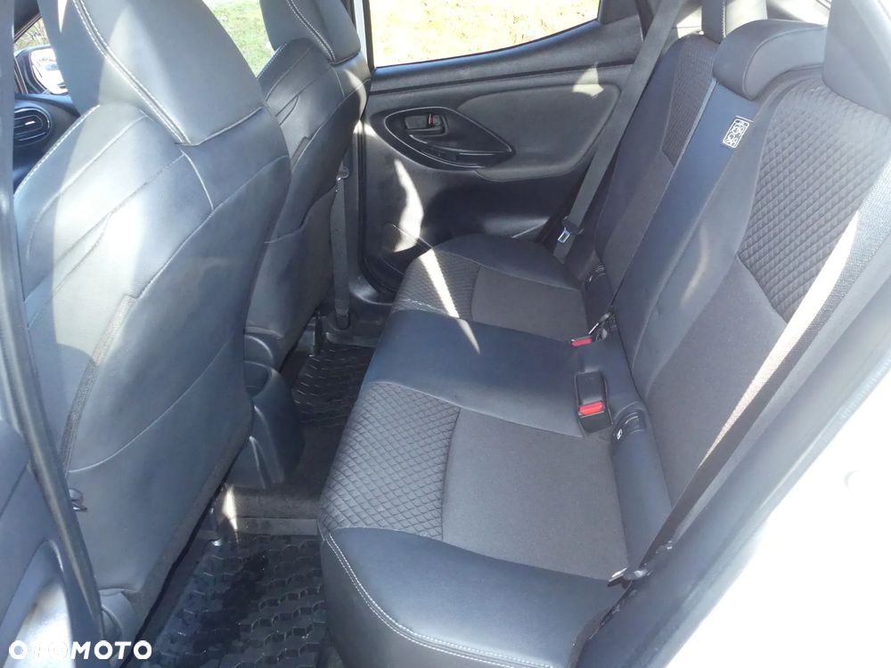 Toyota Yaris 1.5 Selection Style CVT - 29