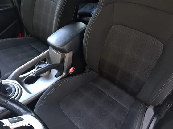 Kia Sportage 1.7 DSL 6MT 4x2 Plus - 16