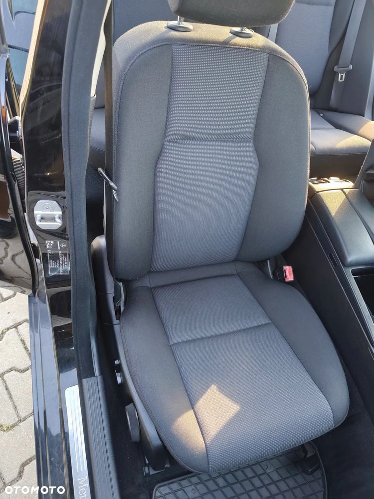 Mercedes-Benz Klasa C 180 Kompressor BlueEFFICIENCY Elegance - 25