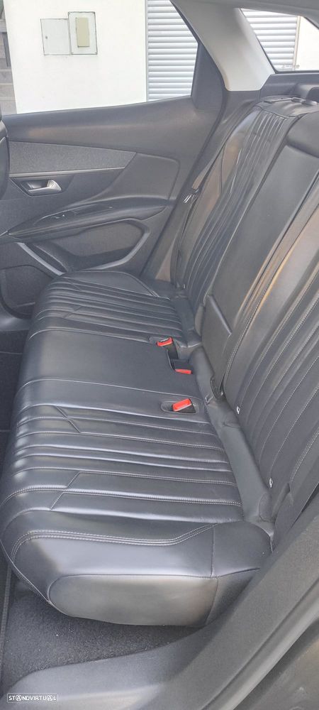 Peugeot 3008 1.6 BlueHDi GT Line Grip Control EAT6 - 12