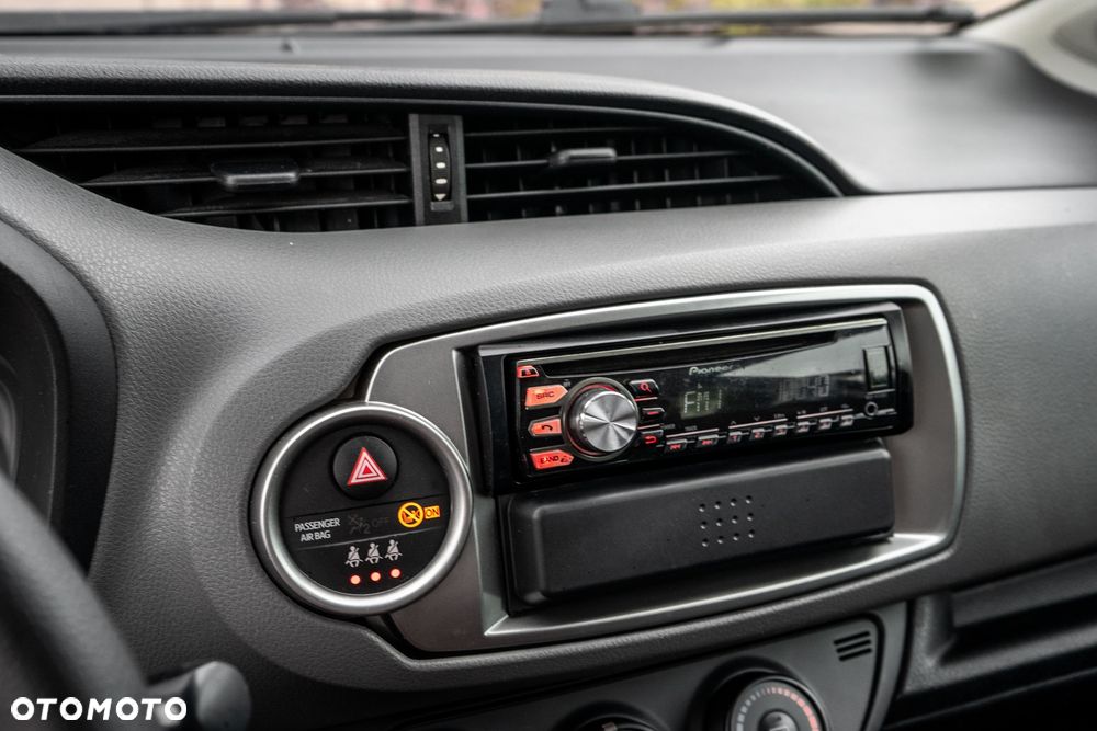 Toyota Yaris 1.0 VVT-i - 19