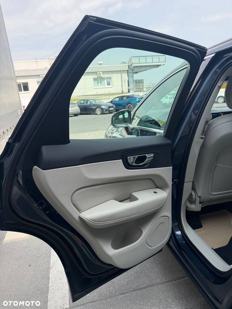 Volvo XC 60 - 5