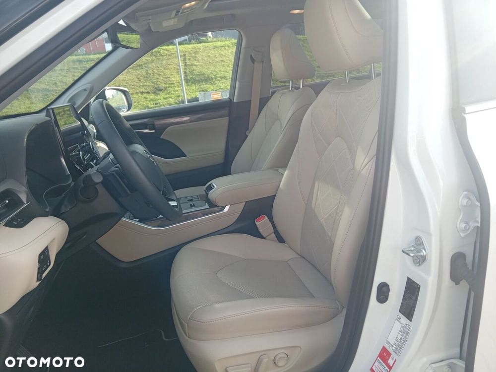 Toyota Highlander 2.5 Hybrid Executive - 14