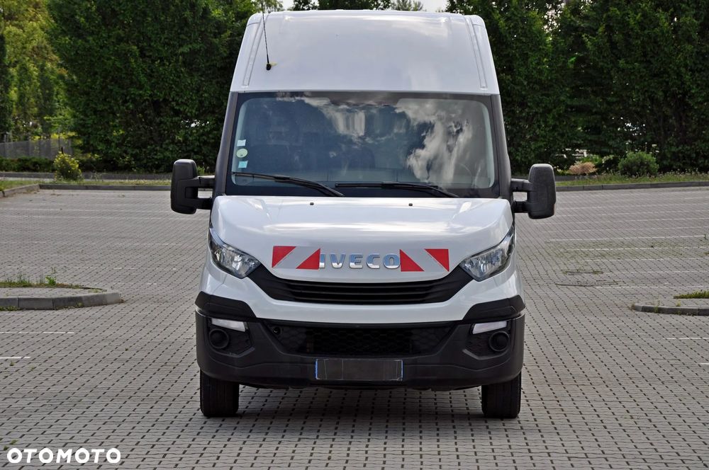 Iveco Daily - 12