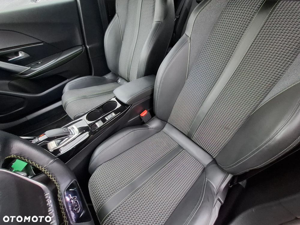 Peugeot 2008 1.5 BlueHDi GT Line S&S EAT8 - 15