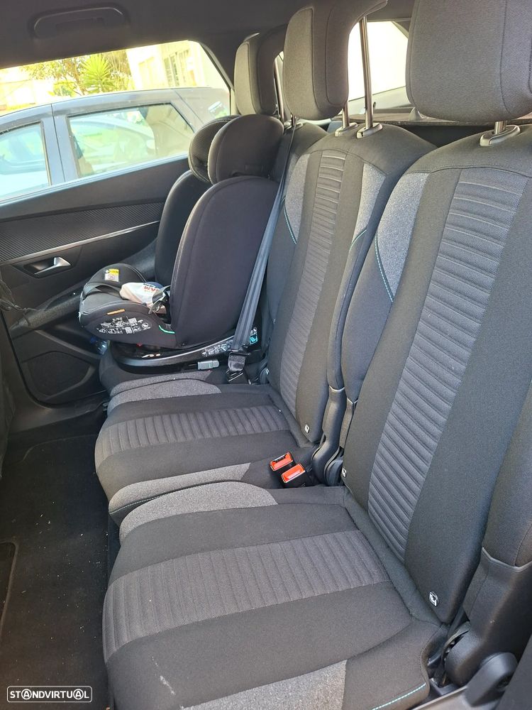 Peugeot 5008 1.5 BlueHDi Active Pack EAT8 - 8