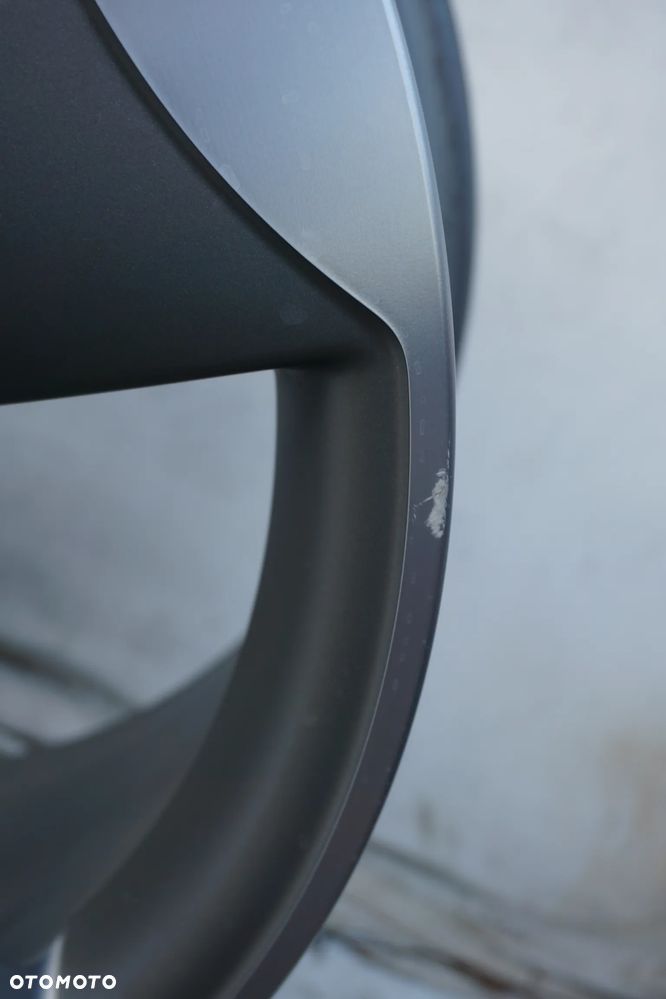 Audi 5x112 20 8,5J et45 4G0601025 - 11