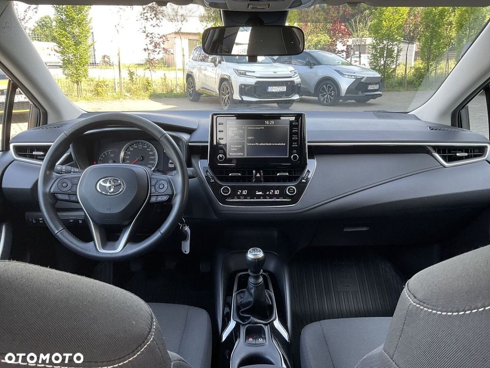 Toyota Corolla - 11