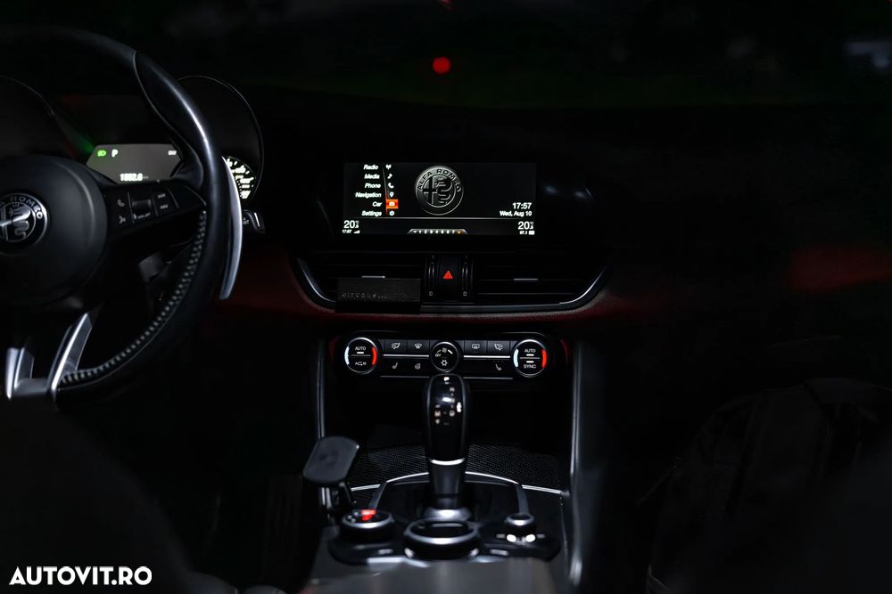 Alfa Romeo Giulia 2.9 Turbo RWD AT8 Quadrifoglio - 4