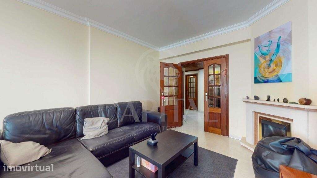 Apartamento T3 com Garagem Box na Póvoa de Santa Iria - Grande imagem: 2/31