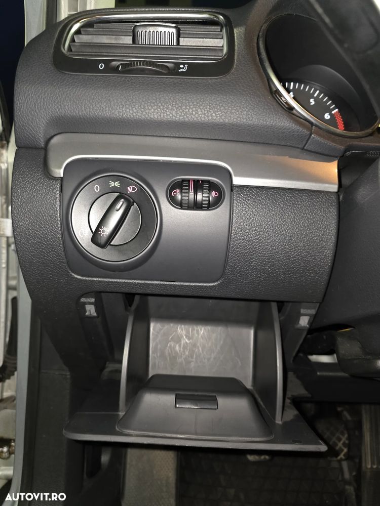 Volkswagen Golf - 4