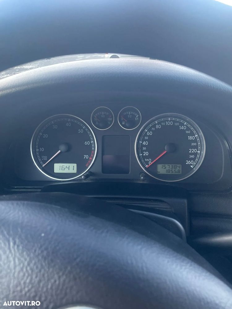 Volkswagen Passat - 9