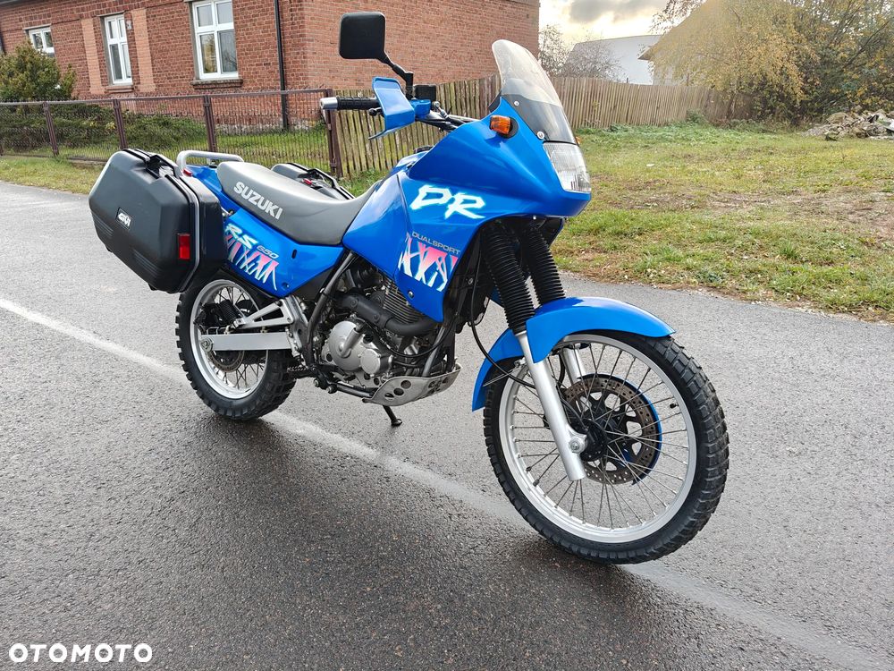 Suzuki DR