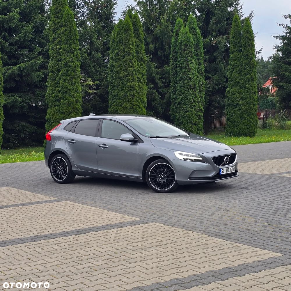 Volvo V40 D2 Drive-E Momentum - 9