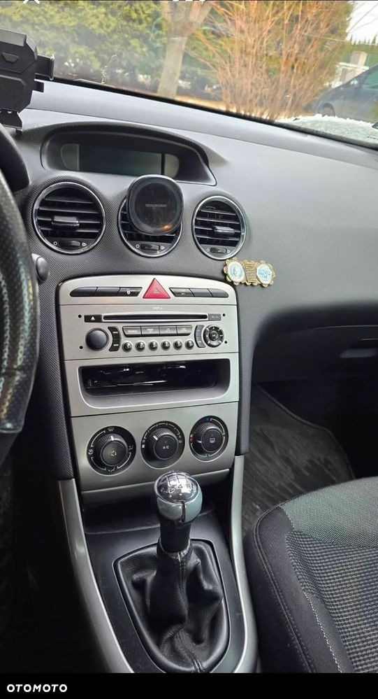 Peugeot 308 1.6 Premium - 4