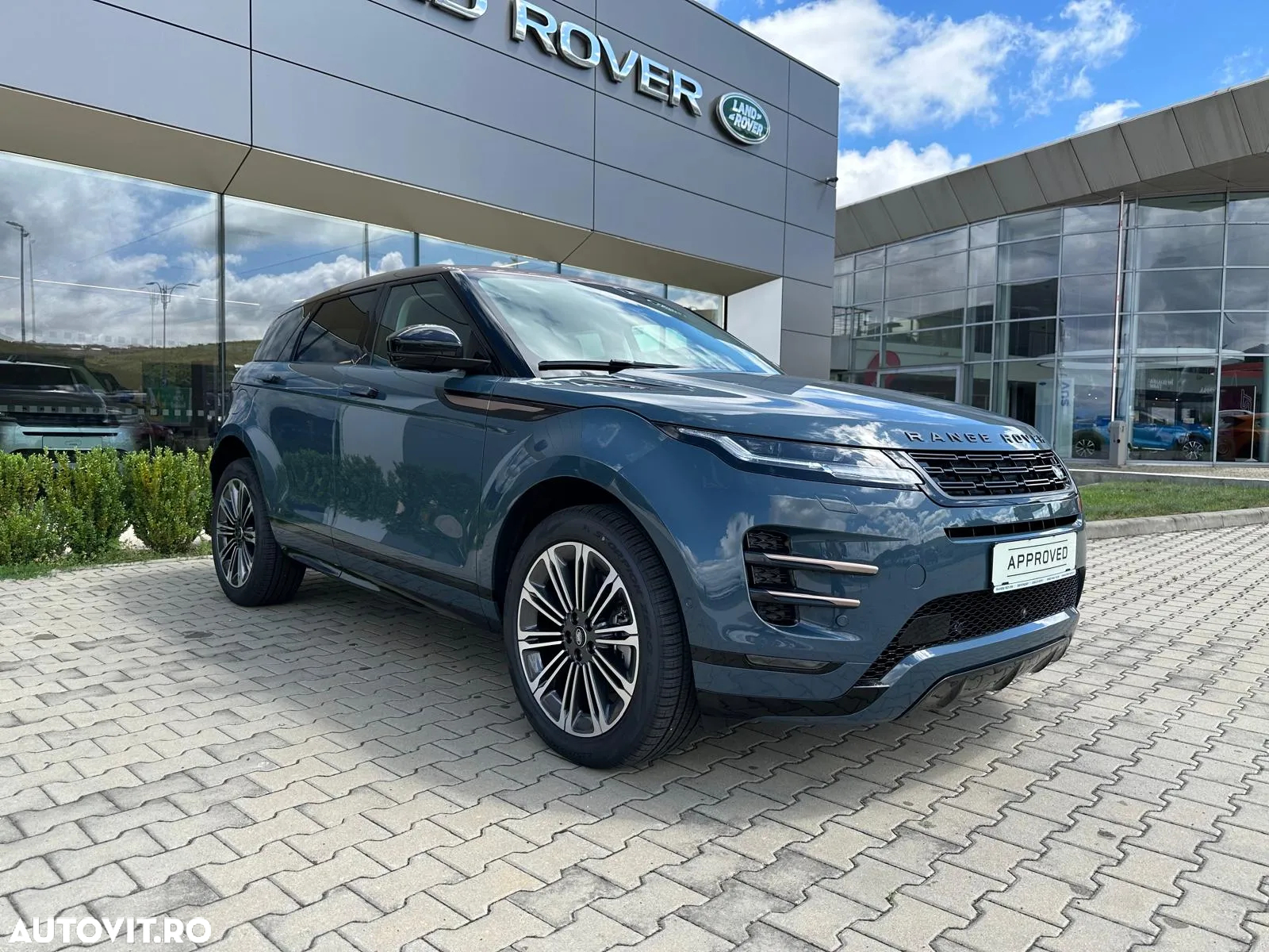 Land Rover Range Rover Evoque 2.0 P200 R-Dynamic SE - 2