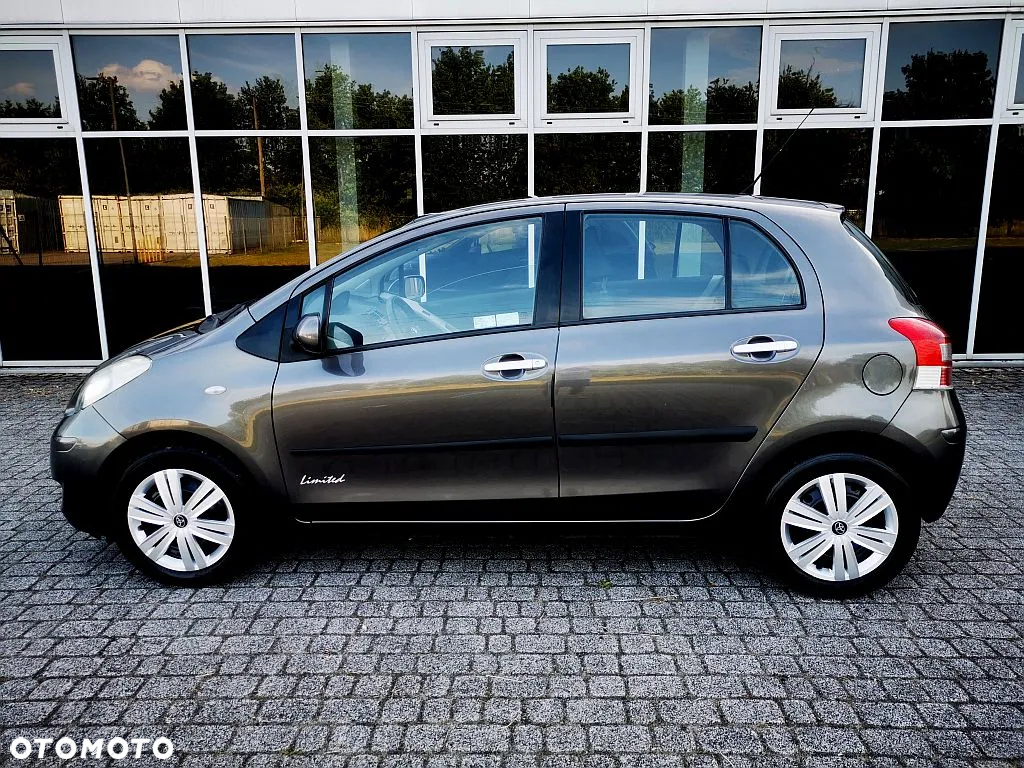 Toyota Yaris 1.33 Premium - 19