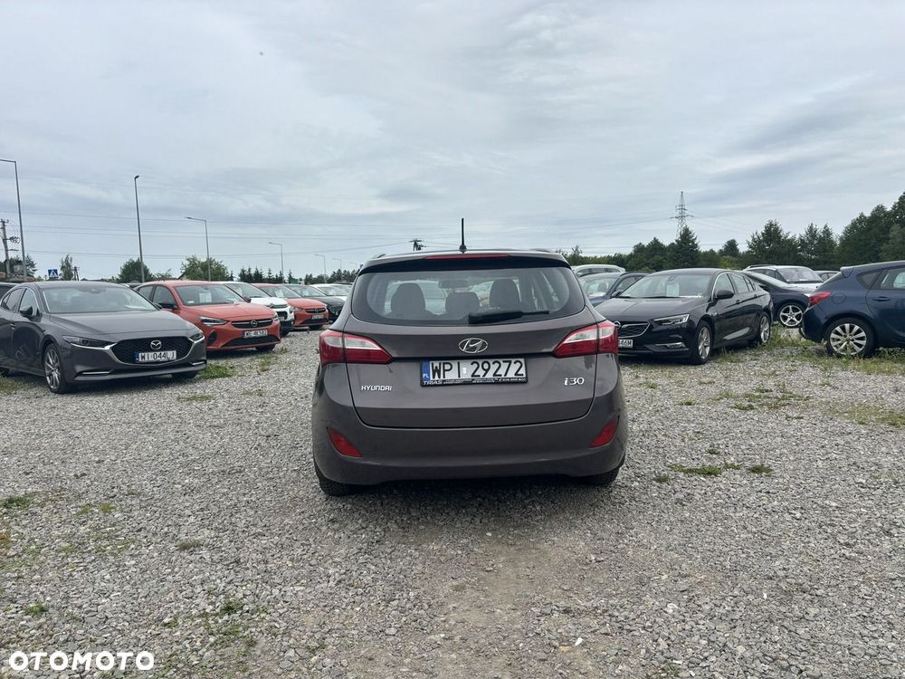 Hyundai i30 - 10
