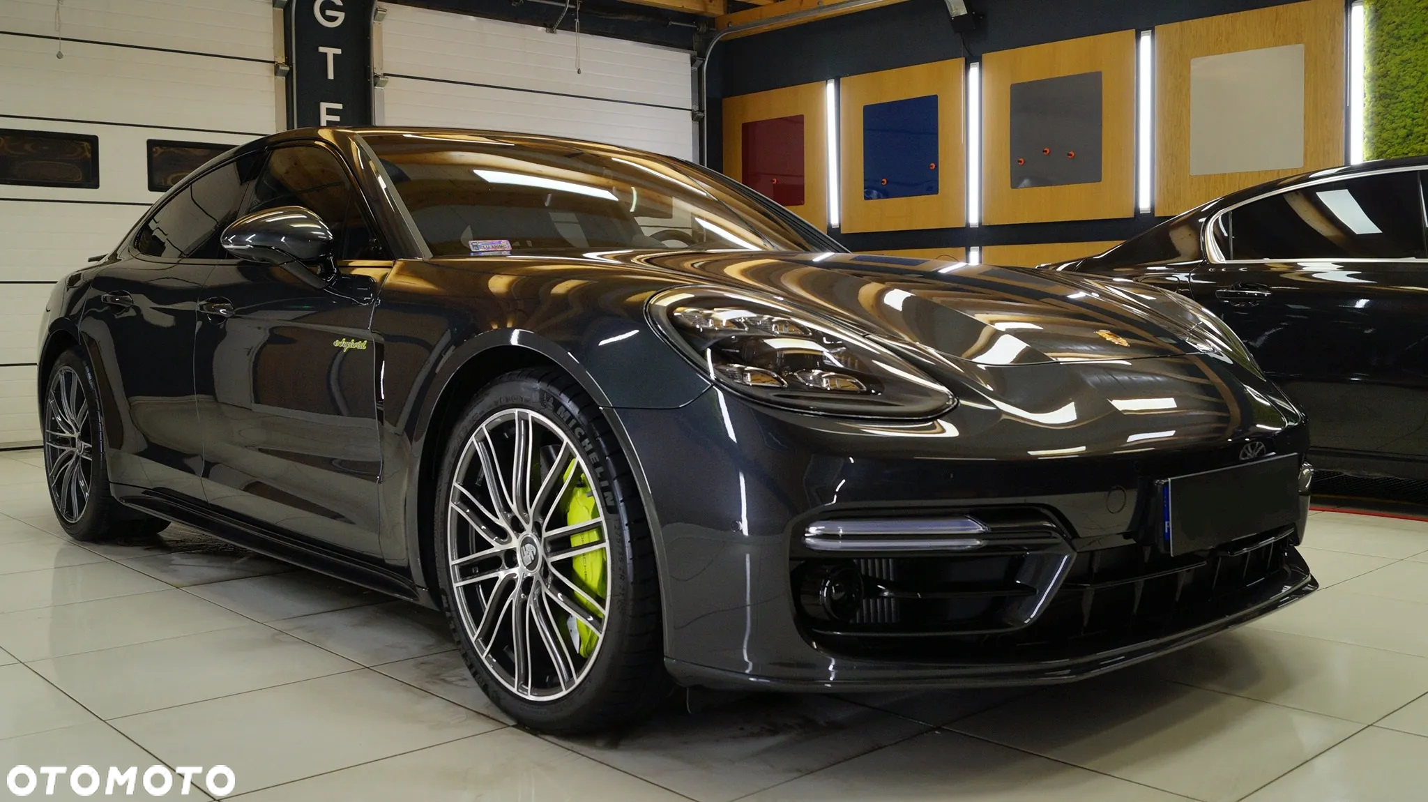 Porsche Panamera 4S E-Hybrid - 4
