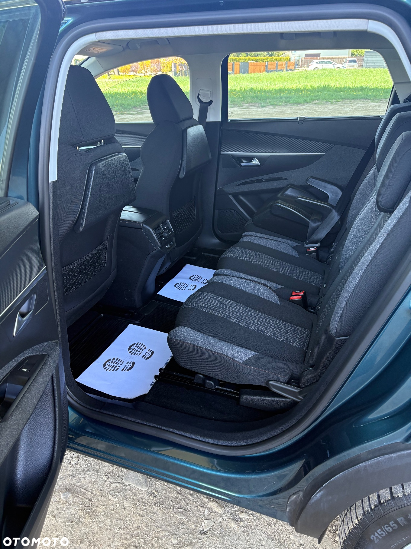 Peugeot 5008 - 8