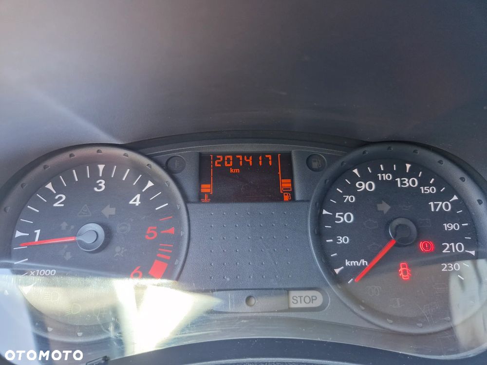 Renault Clio - 9