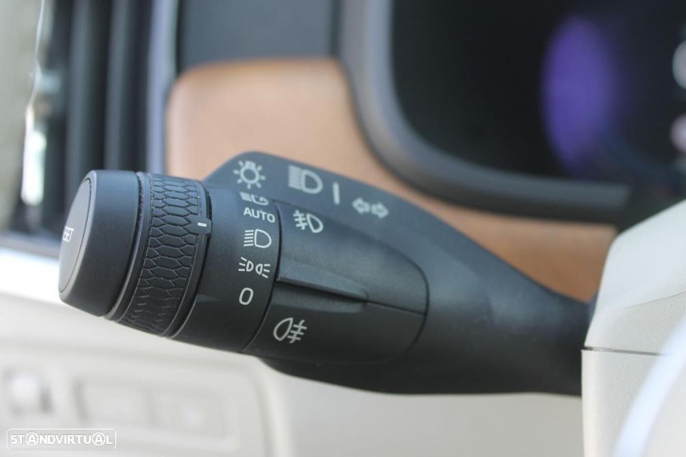 Volvo V90 2.0 T6 PHEV Inscription Expression AWD - 31