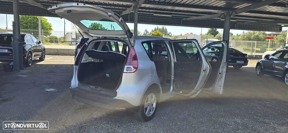 Renault Scénic 1.5 dCi Dynamique S - 33