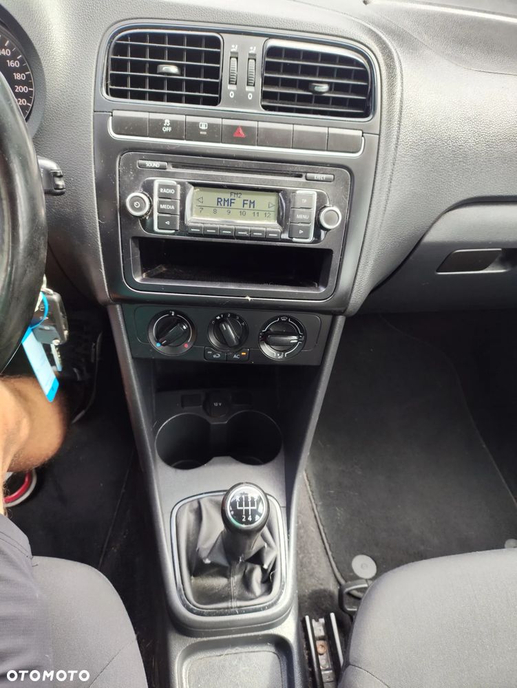 Volkswagen Polo 1.2 12V Comfortline - 9