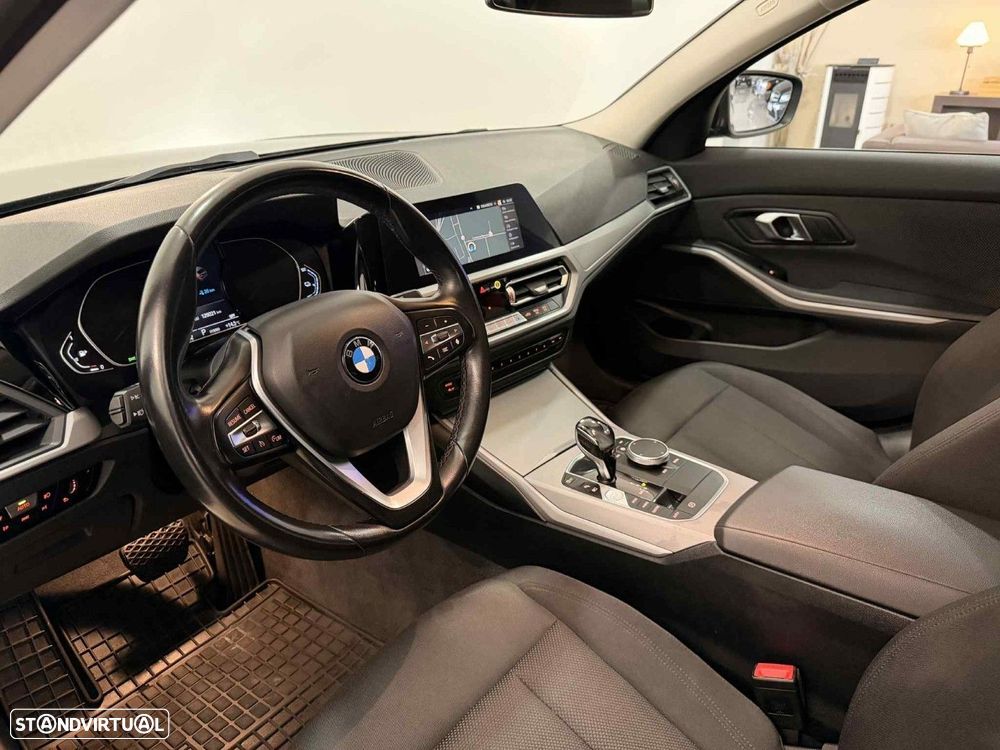 BMW 330 e Corporate Edition Auto - 11